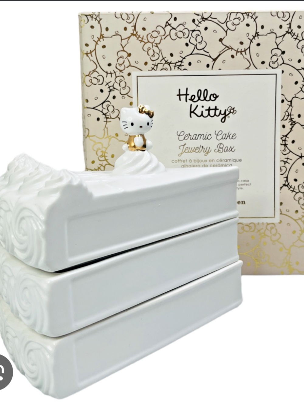 Pottery Barn Teen HELLO KITTY Porcelain 3 Tier Cake Jewelry Box White Gold RARE